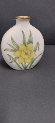 Mały porcelanowy wazonik ręcznie malowany design
