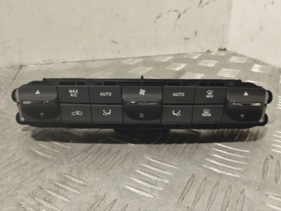 Maserati levante 2019 панель кондиционера 06701263230 фото №1