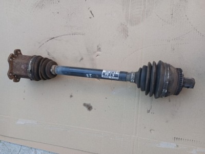 Audi a4 b7 приводной вал 3.0 tdi 8e0407271ba фото №1