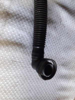 Шланг вентиляція картера audi a6 c5 2.4 aml фото №1