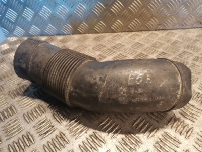 Bmw оригинальный номер 1438472 труба воздухозаборник воздуха фото №1