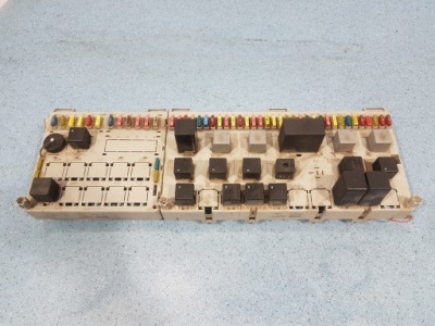 Scania 4x2 p94 коробка предохранителей 1398062 фото №1