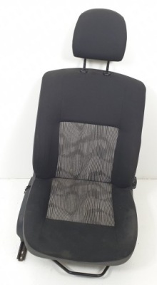 Сиденье правый перед dacia sandero i europa фото №1