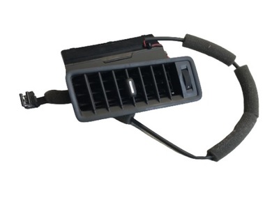 Решітка обдув audi оригінальний номер 4e0 819 704 c фото №1