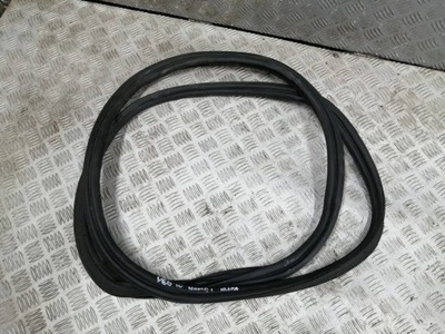 Renault megane iv kombi lift прокладка задня кришки багажника фото №1