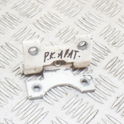 Петля левых передних дверь mercedes-benz sl купе c107 1077200137 фото №1