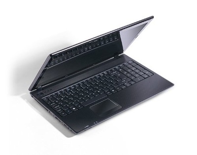 Duży laptop Acer 5742zg 2x2.0/4gb/320gb Win7 15.6