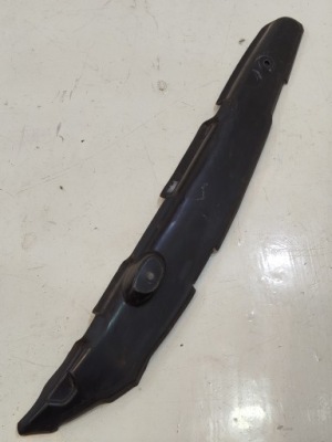 Шумоизоляция защита крыла правая audi a3 8v 8v0821112c фото №1