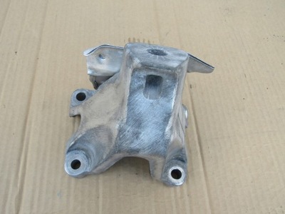 Audi a8 d4 3.0 tdi кронштейн кронштейн двигуна фото №1