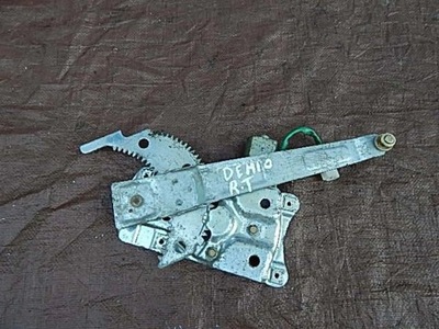 Підйомник скло правий задня mazda demio 96-03 фото №1