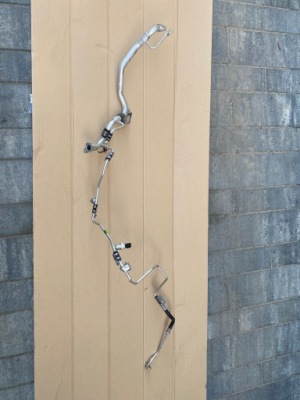 Renault captur ii шланг кондиционера 924400929r фото №1