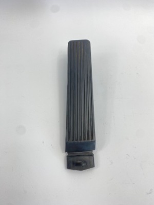 Педаль газа резиновый элемент mercedes w124 w201 w126 w123 r129 r107 w140 1233010082 фото №1
