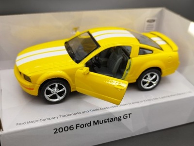 Skala ok.1:34-39 Kinsmart 2006 Ford Mustang GT model