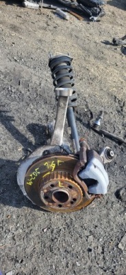 Левая поворотный кулак 1.6 cdi mercedes w205 фото №1