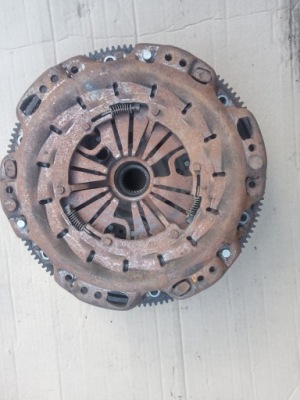 Двухмассовый маховик renault 1.5 dci k9kf452 63 tyś комплект фото №1