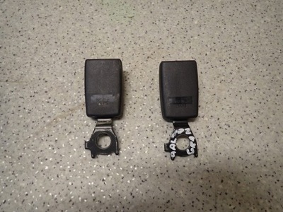 Mitsubishi grandis клипса поперечина заднего 3 ряд фото №1