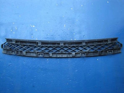 Volvo xc60 ii - решітка напрямна заднього бампера задня фото №1