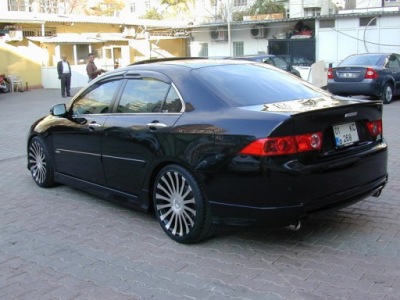 Honda accord 03-08 спойлер спойлер na кришка ґрунтовка! фото №1