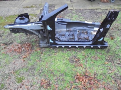 Mercedes cls w218 лонжерон чверть ліва довга поріг блок двигуна фото №1