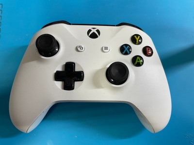 1476 Pad bezprzewodowy, do konsoli Microsoft Xbox One, USB biały