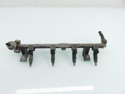 Молдинг впрыскная ford focus mk1 1 1.6 16v 98mfba fyda фото №1