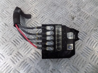 Peugeot 3008 ii 2017- клема плюсова запобіжники фото №1