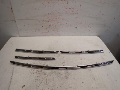 Хром решітка renault trafic iii рестайлінг  2019- 623865168 623870267 623833048 фото №1