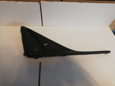 Решётка бампера отражатель правый задняя toyota c-hr фото №1