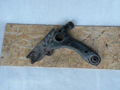 Рычаг подвеска vw passat 357407157 vw фото №1