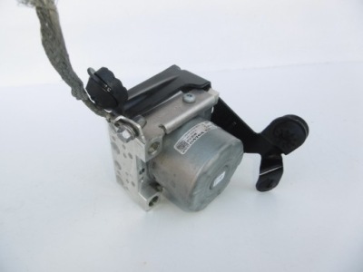 Насос abs гальмівна volvo s60 iii v60 ii 18- фото №1