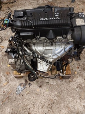 Двигатель volvo v50 s40 2.4b b5244s фото №1