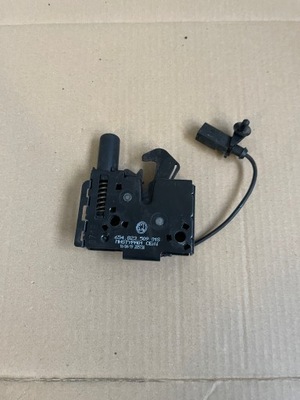 Skoda scala замок капот 654823509 фото №1