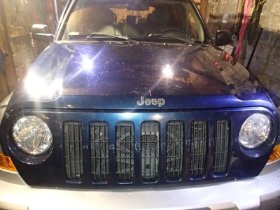 Jeep cherokee liberty renegade 2005-2006 капот фото №1