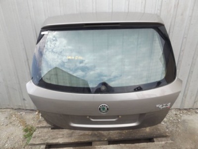 Fabia ii lift kombi кришка багажника багажника фото №1