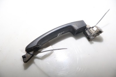 Ручка права задня багажника nissan nv400 фото №1