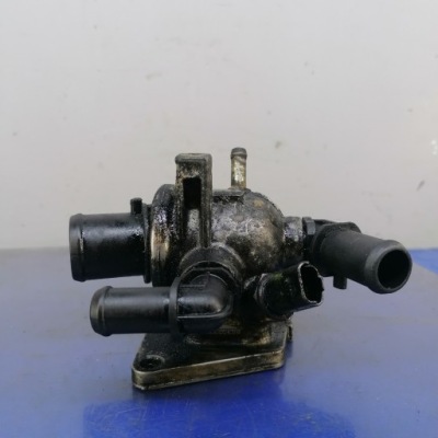 Fiat grande punto 1.3 корпус термостата 55202373 фото №1