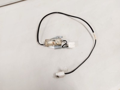 Toyota avensis t25 усилитель антенный разъёмы фото №1