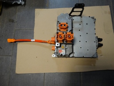 Модуль блок управления преобразователь porsche taycan 1 фото №1