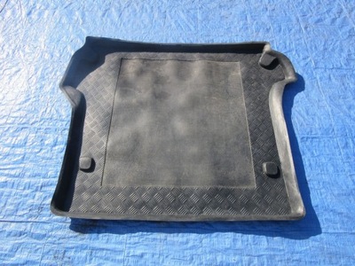 Toyota land cruiser 120 підлога з багажника гумовий елемент фото №1