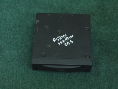 Aston martin 9g43-37-10996 фото №1