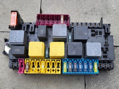 Mercedes ml gle w166 коробка предохранителей фото №1