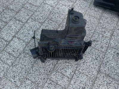 Land rover оригинальный номер 6g92-9600 корпус фильтра воздуха фото №1