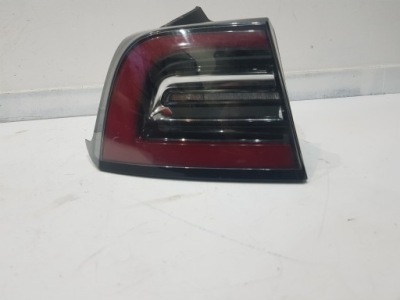 Лампа задний  задняя tesla 3 10773597 фото №1