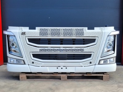 Kompletny бампер перед решітка радіатора решітка радіатора фара ксенон радар volvo fh 4 lift фото №1