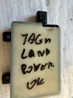 Датчик мертвого pola jaguar jpla-14f152-ad фото №1