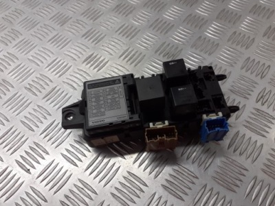 Коробка запобіжників volvo v40 1.9 di 30889989 фото №1