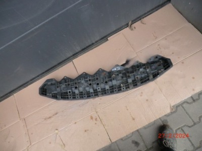 Toyota yaris iii плита бампера передній кронштейн фото №1