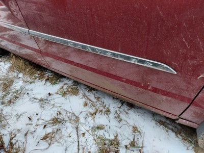 Voyager town 11-20r молдинг двері правий перед хром фото №1