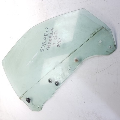 Стекло дверь правый перед subaru impreza ii gd фото №1