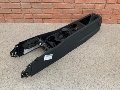 Mini clubman f54 туннель средний подлокотник фото №1